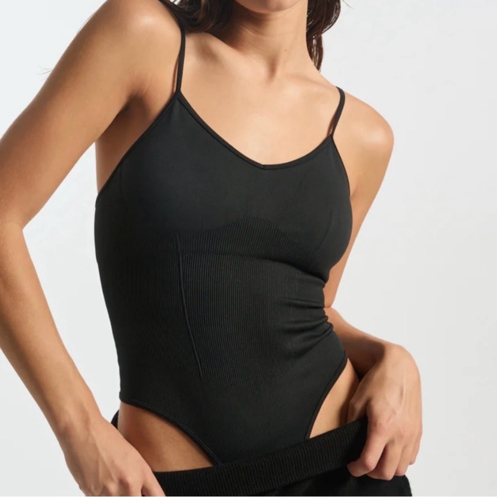 BANDIER WESLEY Black Soho Seamless Bodysuit Cami Strap Thong‎ Ribbed Size XS/S